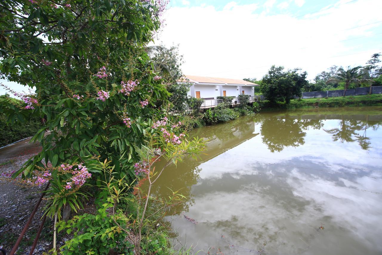 Baanpooya Hotel And Resort Tak Kültér fotó